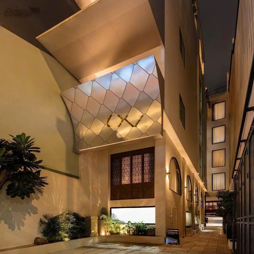 Dòng tiền 500 triệu/tháng bán gấp toà nhà MT CHDV hầm 6 tầng full NT đẳng cấp Quận 1. Giá 150tỷ