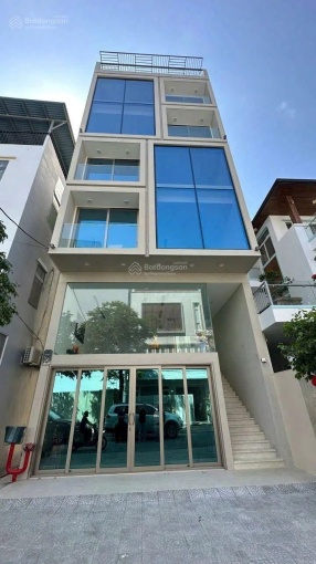 Bán nhà mặt tiền vị trí đẹp Ngô Tất Tố - Bình Thạnh - (7.7x18m) - 7 tầng - HDT 150tr/th - bán 52 tỷ