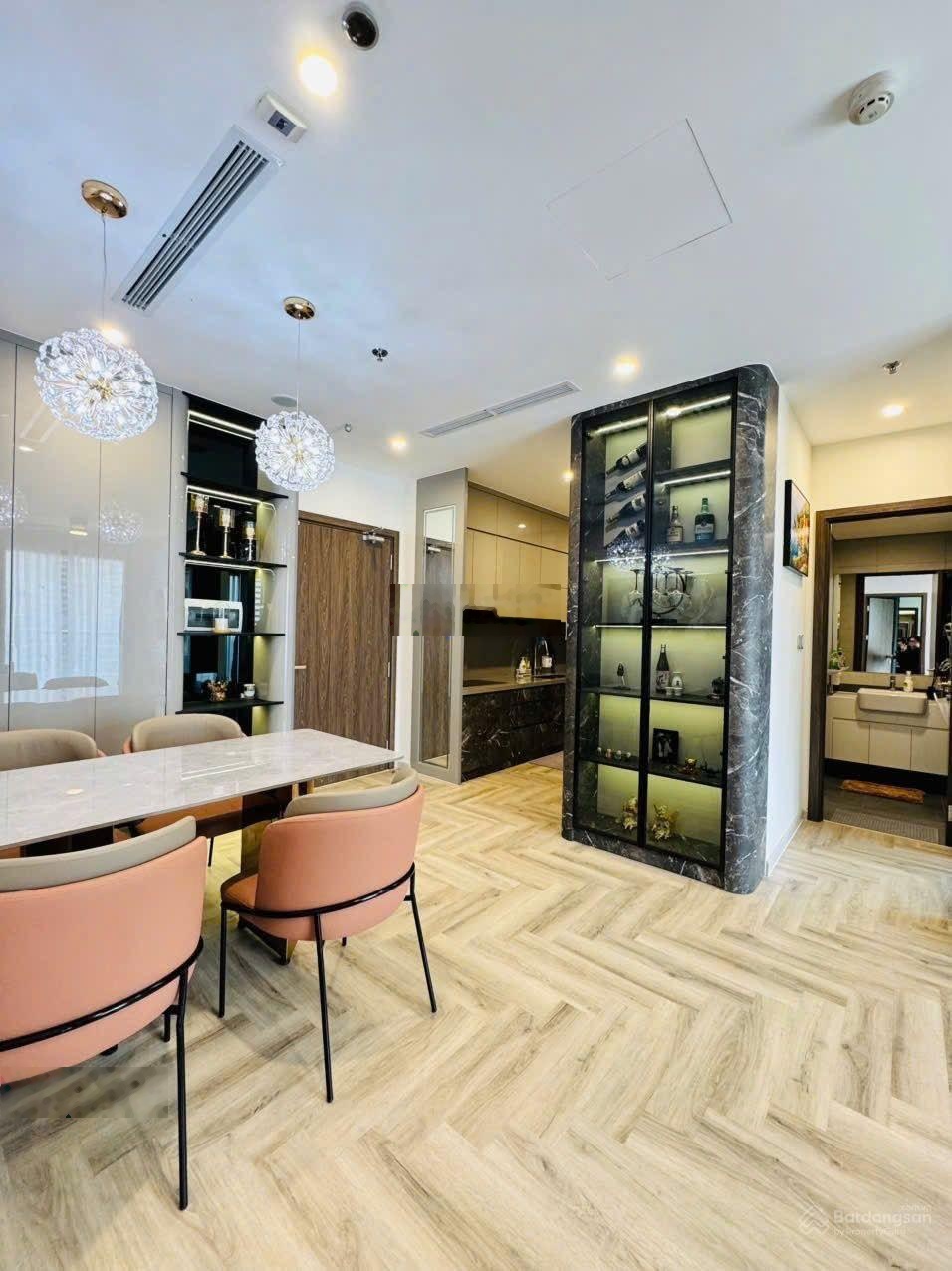 Cho thuê căn hộ 2PN full NT luxury chỉ 11tr/th