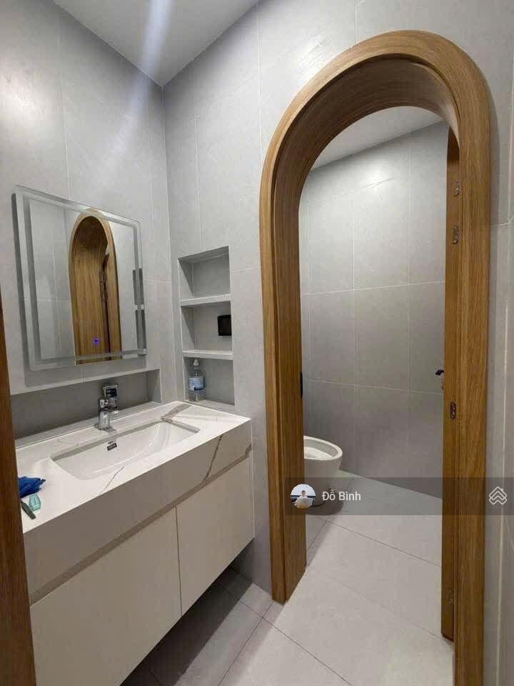 Cho thuê nhà 3 tầng mới xây - đảo vip - Hòa Xuân - Mát Mẻ