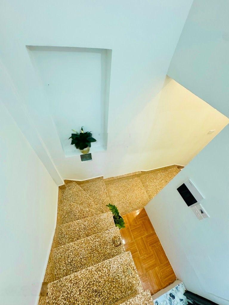 Nhà riêng ngõ thông - full nội thất đẹp - nhà xinh lung linh về đón tết ngay - trước nhà thoáng