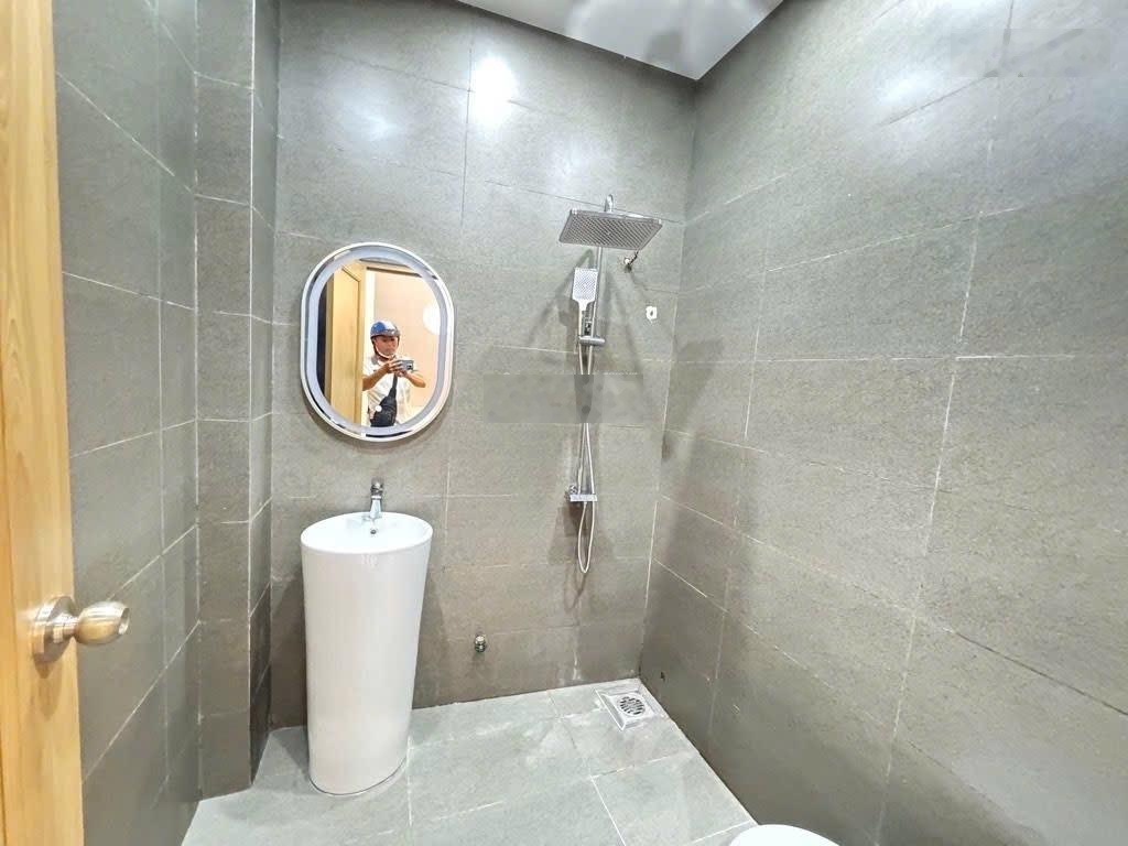 Nhà mới đẹp- 3pn - full nội thất - ở ngay - phạm văn chiêu - chỉ 5.xx tỷ