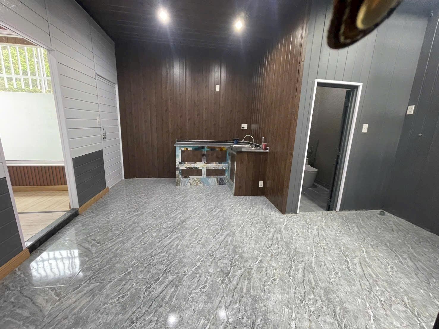 Nhà Ngộp Mới Đối diện Công Viên Thành Phố Mới, 3PN-2WC DT 5x20 full, Nhà 1trêt lầu. Gần Ga Metro