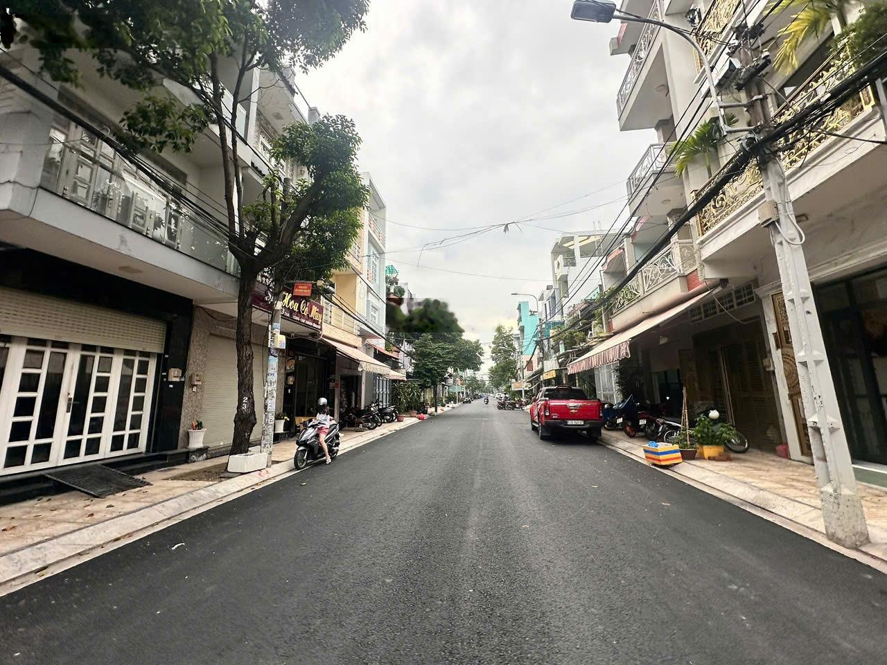 Bán nhà MT Thành Công - P. Tân Thành (gần Lũy Bán Bích) - DT: 8.1x18m - 2 lầu ST - Giá: 25.5 tỷ TL