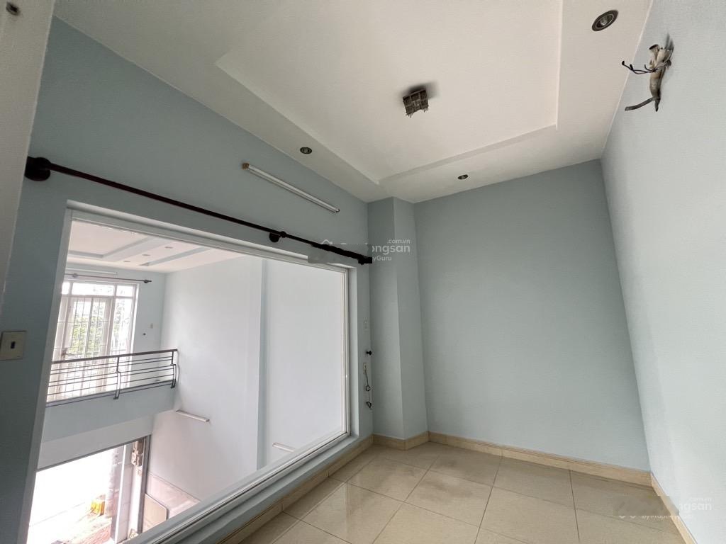 Bán nhà mặt tiền kd đường lê văn chí tđ- 122m2 - 6pn- 4 tầng - sát hoàng diệu 2 - giá 19,9 tỷ