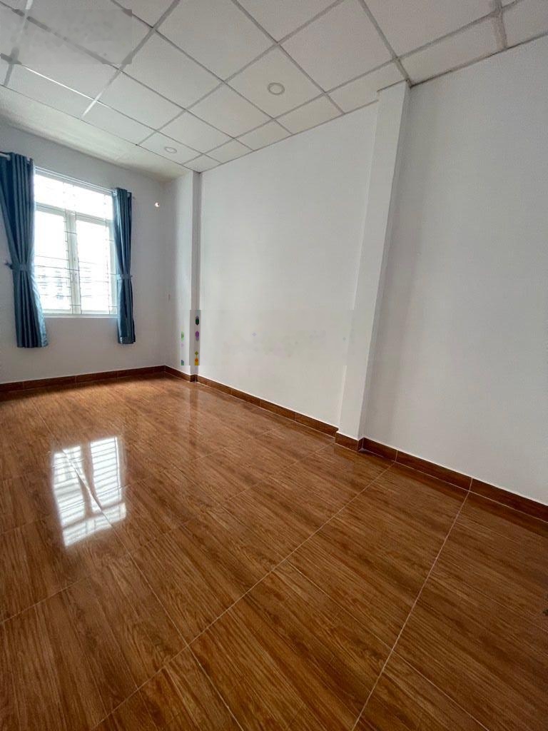 Bán nhà riêng đường Nguyễn Sơn, Tân Phú, hẻm xe hơi vào nhà, 63m2, nhỉnh 6 tỷ tl