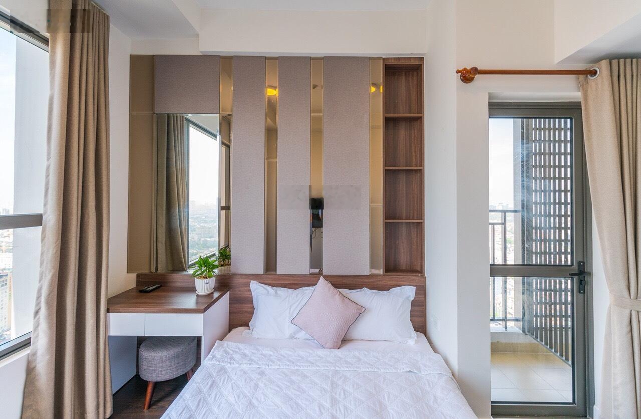 Chủ nhà cần bán nhanh căn hộ 3PN River Gate- View pháo hoa- Giá 9.9 tỷ- 0918753177