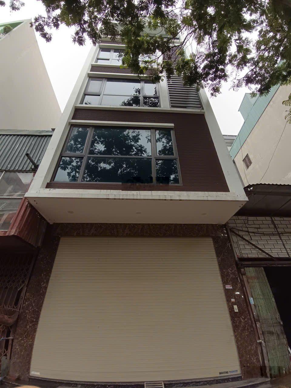 Chính chủ bán gấp nhà mặt phố Mậu Lương. 60m2/5 tầng. Kinh doanh đỉnh. Giá chỉ 2x tỷ