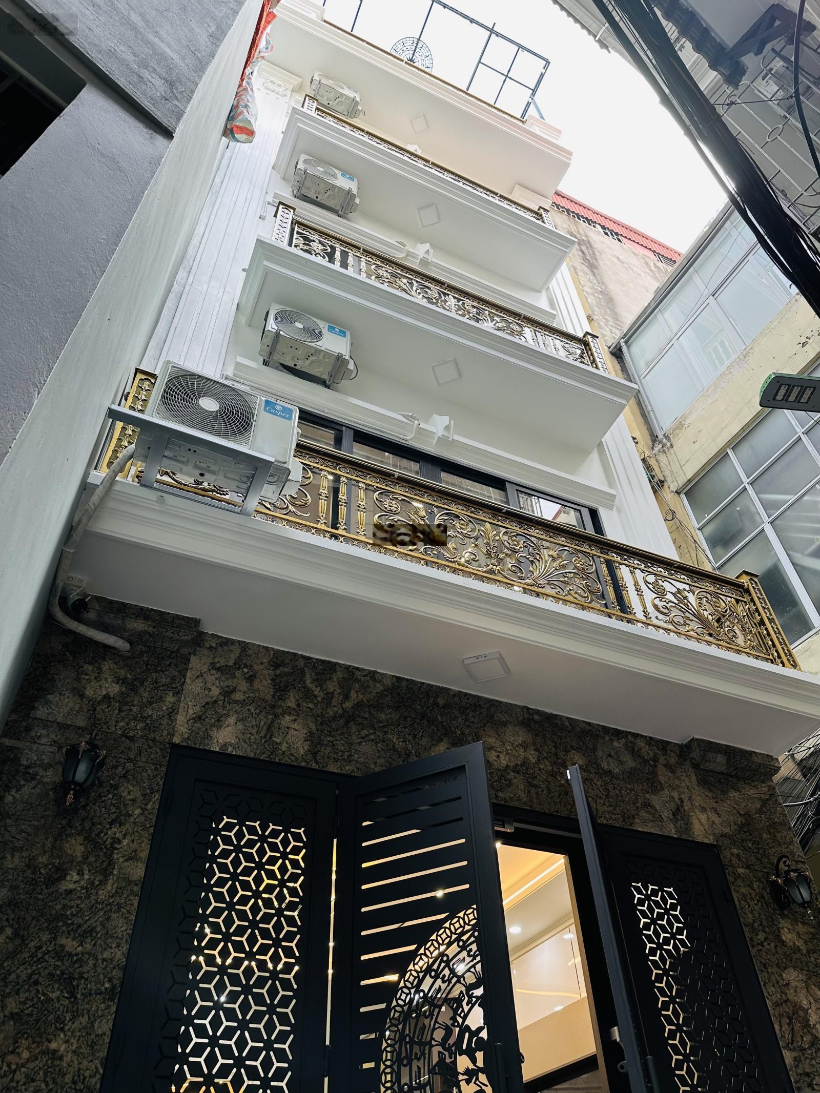 Bán nhà phố trần khát chân q. hbt-nhà đẹp- lô góc thoáng - gần phố 43m2- 6 tầng-mt 4.5m-13.9 tỷ tl