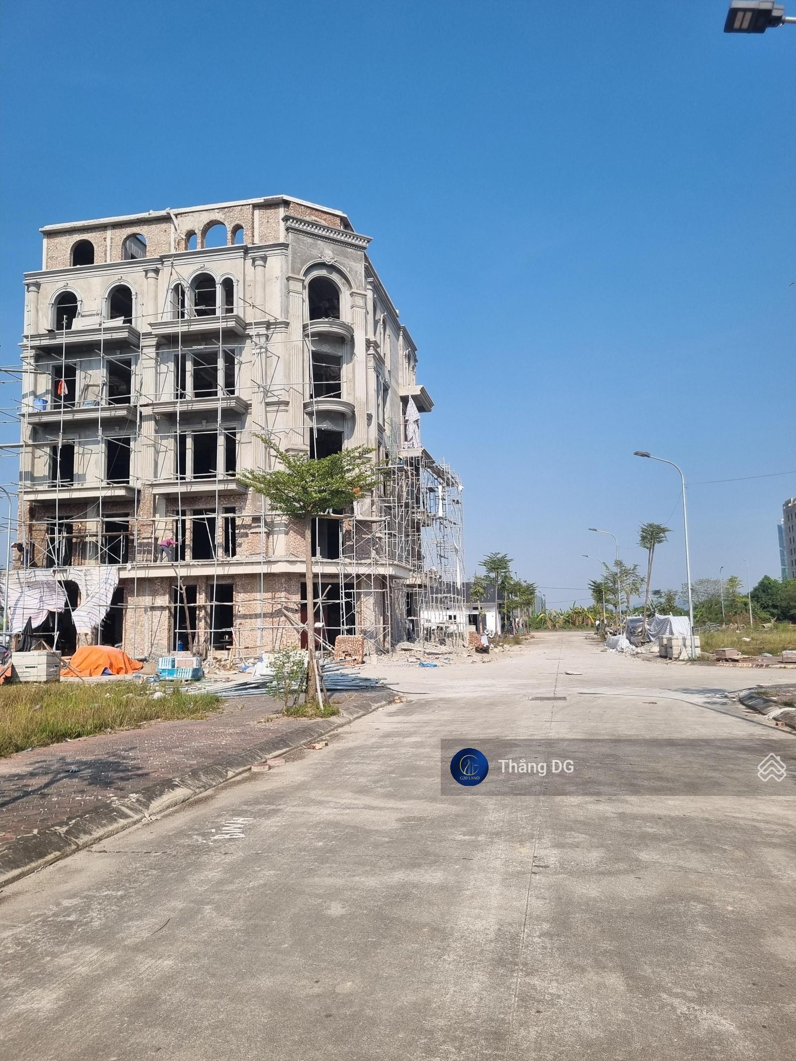 **100m² đấu giá bạch đa hướng đông nam, sát vành đai 4, giá trị thực đáng đầu tư**