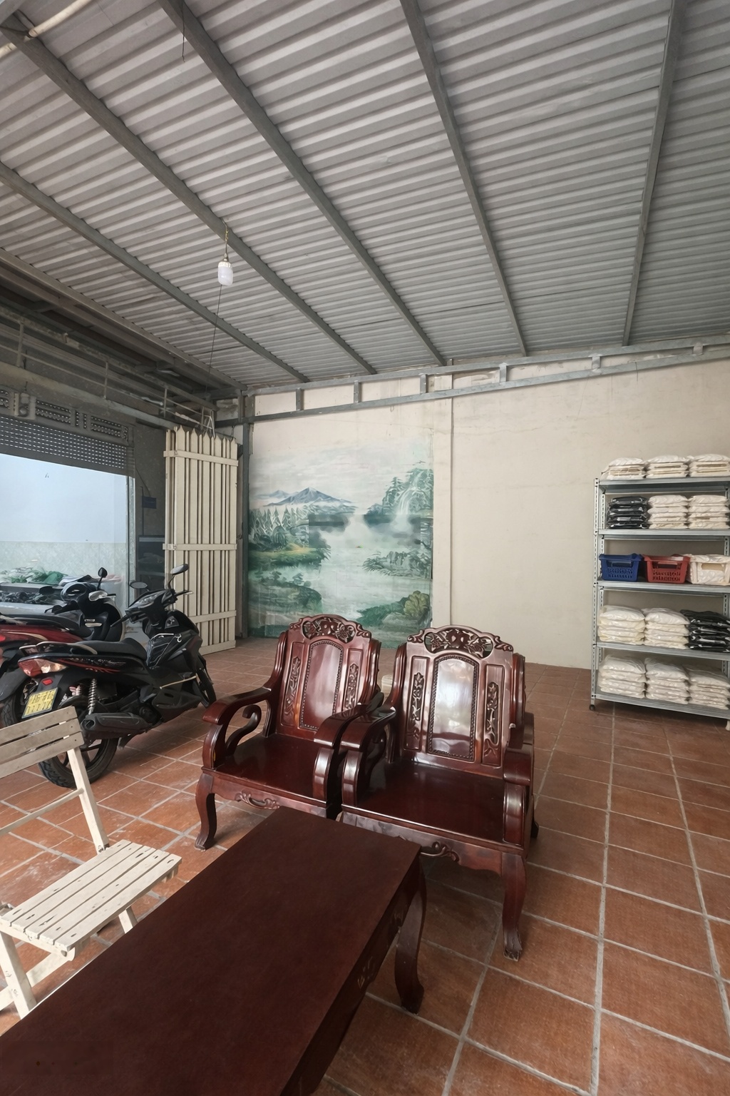 Bán nhà 2 tầng hẻm xe hơi có sân 5x16,8m (84m2) Tân Chánh Hiệp 10