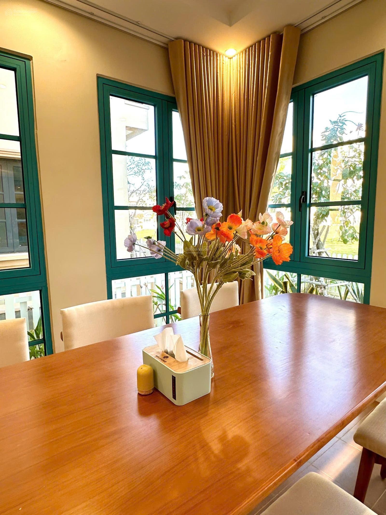 Cần bán nhanh biệt thự nằm trên đường chính 16m giá 5.5 tỷ tặng full nội thất cao cấp