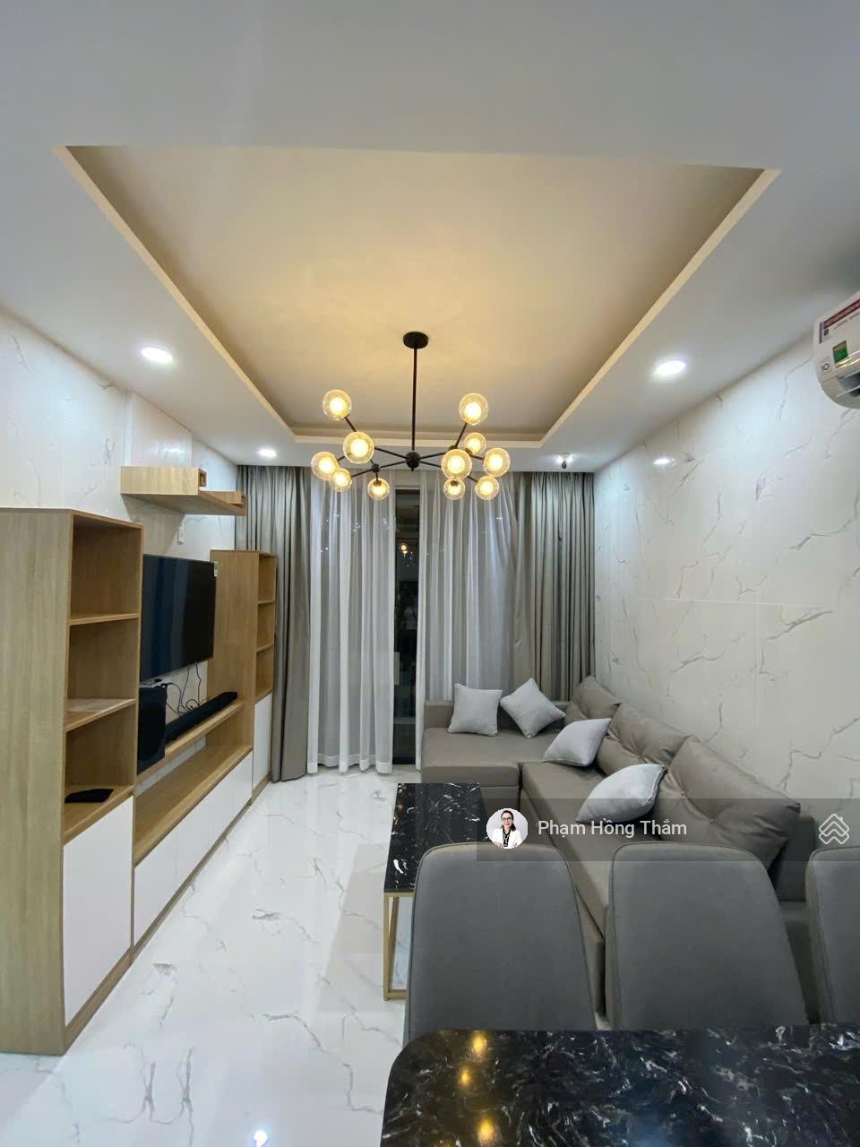 Bán căn hộ Central Premium, DT 70m2, 2PN, 2WC, tầng cao, có nội thất, giá 4.1 tỷ. LH 0933888725