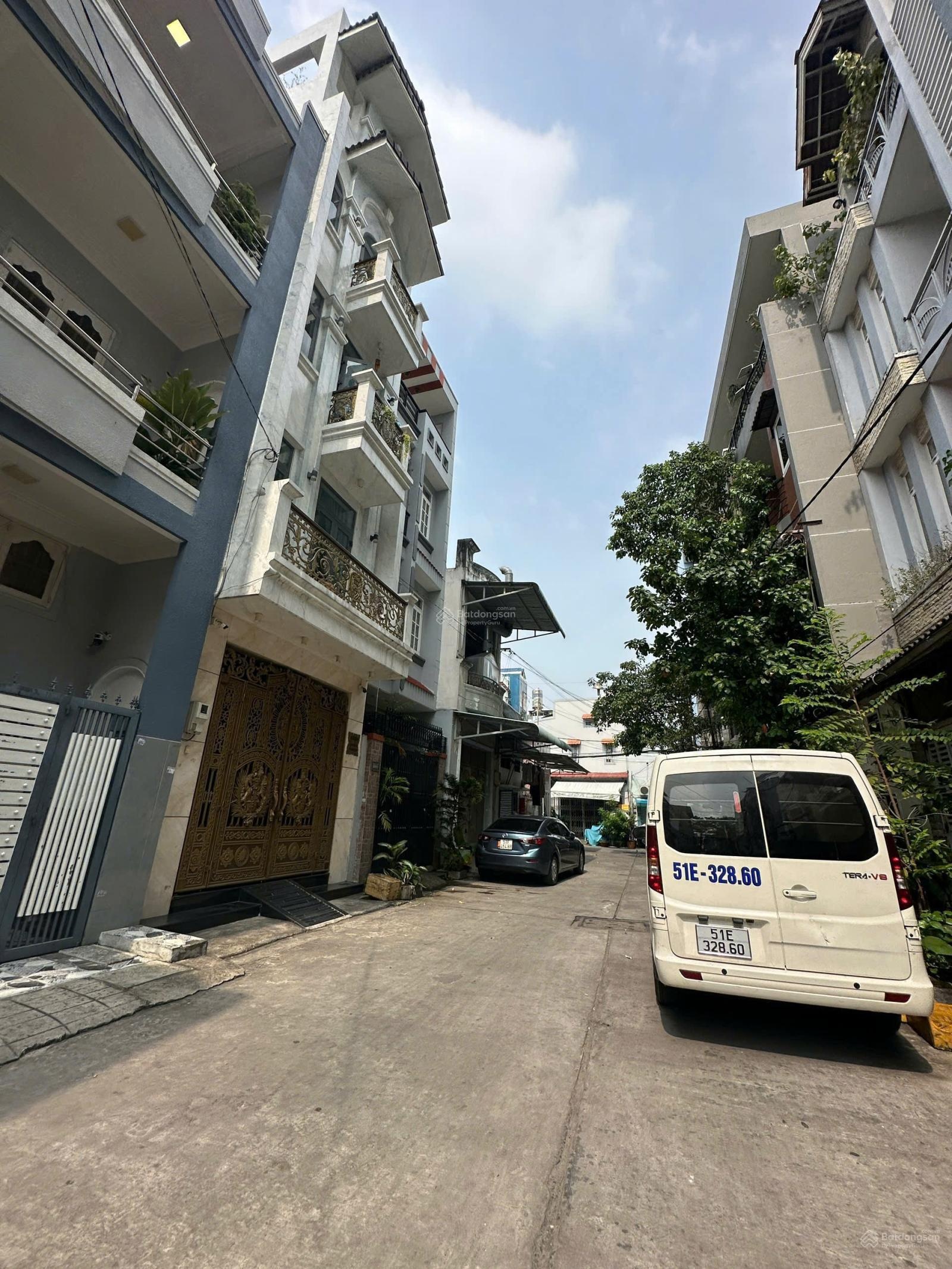 Bán Nhà 2 lầu ST Tân Hương Quận Tân Phú, DT: 4x14.5m, giá 8.8 tỷ TL