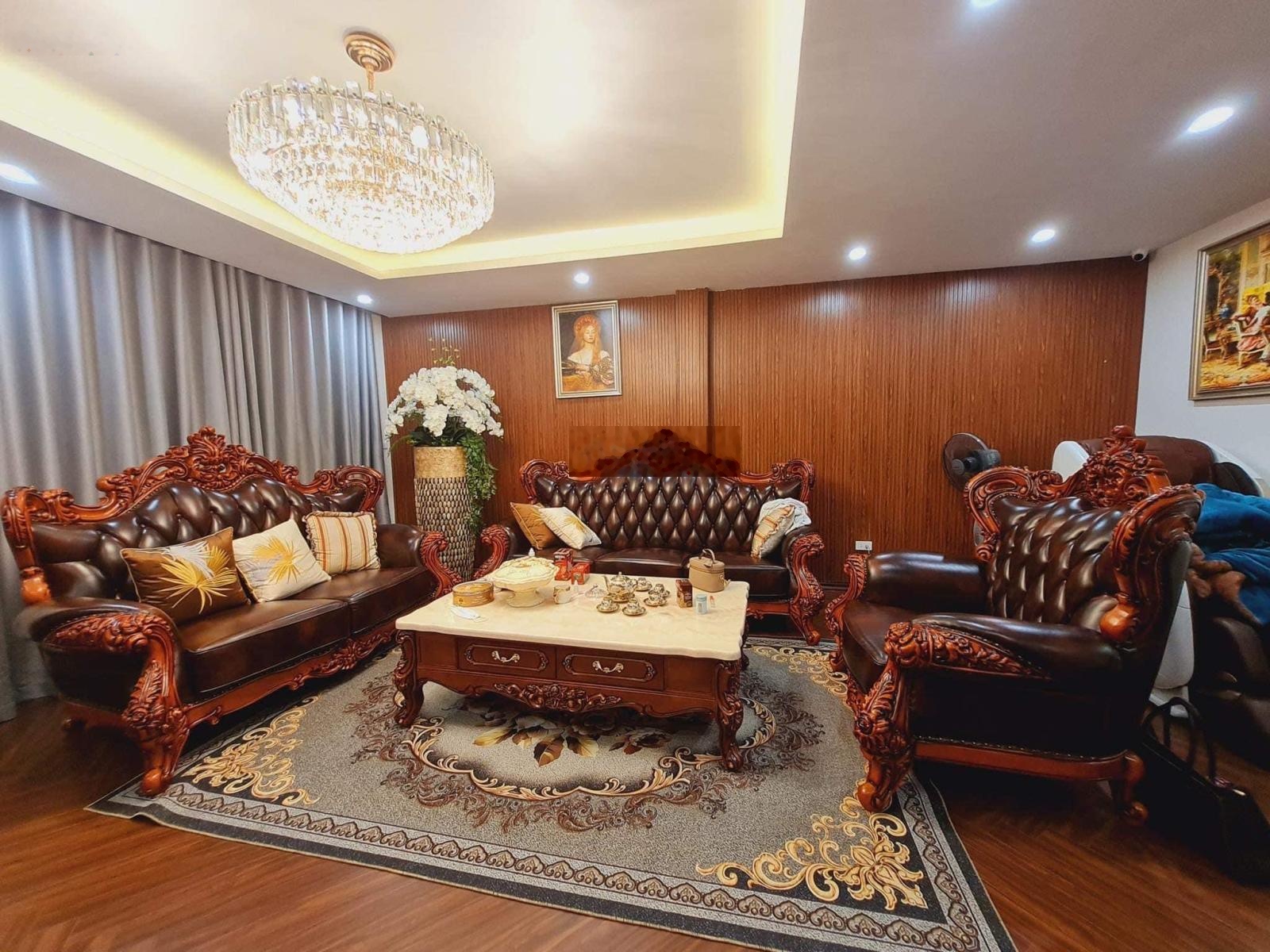 Bán Gấp Biệt Thự Làng Việt Kiều Nguyễn Văn Lộc 140m2 - 4 tầng - Mặt Tiền 8.1m chỉ 36.5 tỷ Giá Tốt