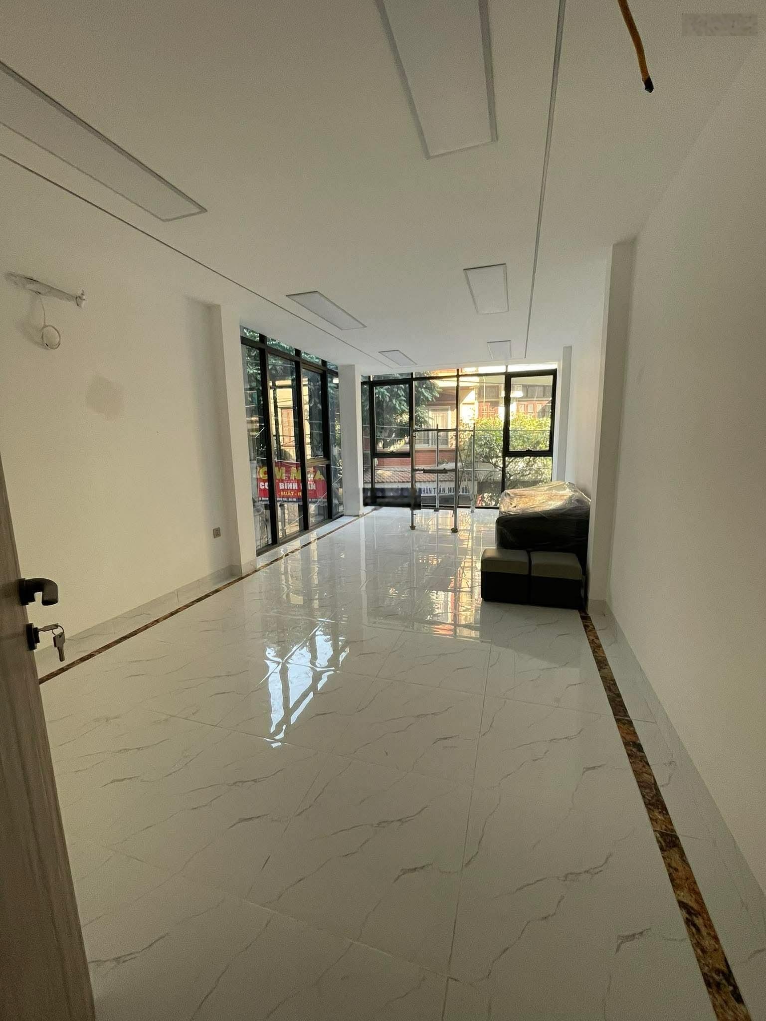 Bán nhà mặt phố Thịnh Liệt Hoàng Mai