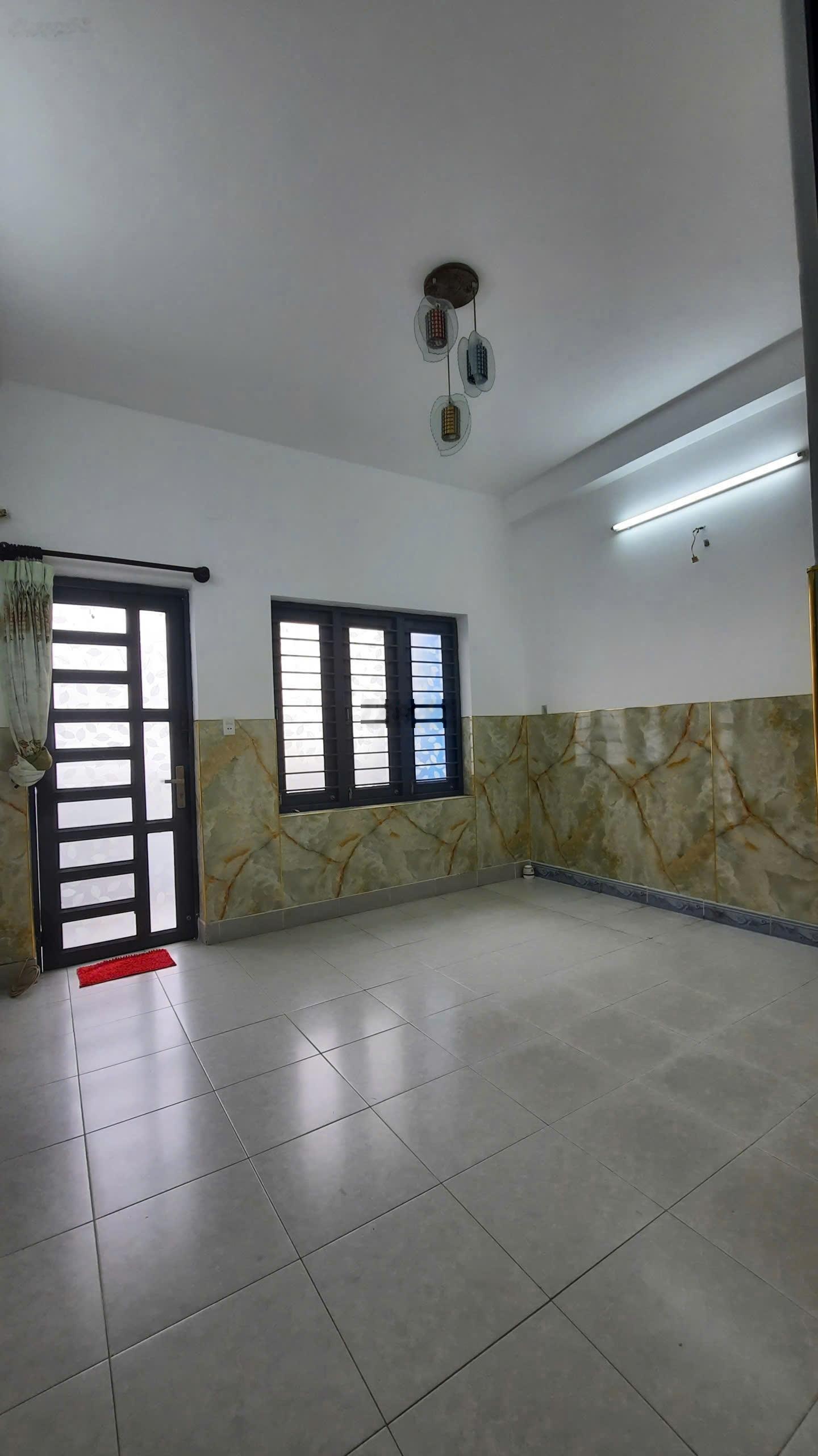 Chủ gửi bán nhà đối diện Đại Học Công Thương - DT 4x12m 1 trệt 2 lầu - Hẻm xe hơi - giá 6,8 tỷ