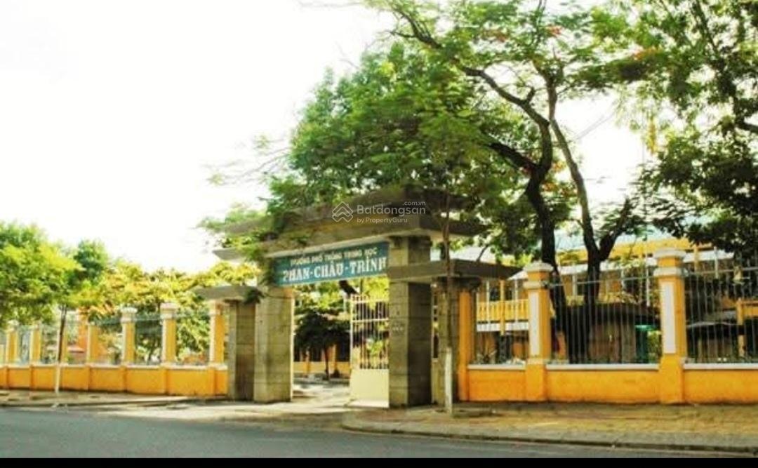 Bán nhà 3 tầng, 3 ngủ, 2 wc đầu kiệt Phan Châu Trinh, đối diện trường PTTH Phan Châu Trinh