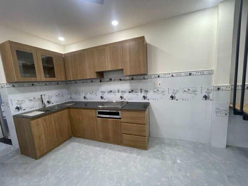 Nhà hiếm, mặt tiền đường kinh doanh ô tô thông linh chiểu giá 4,5 tỷ