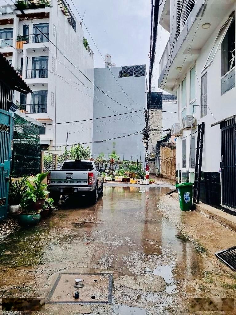 Gấp, Bán Đất tặng 2 dãy trọ Tiện Xây Mới 137m2 Ngang 4,5m Hẻm Ô Tô chỉ 8,x Tỷ