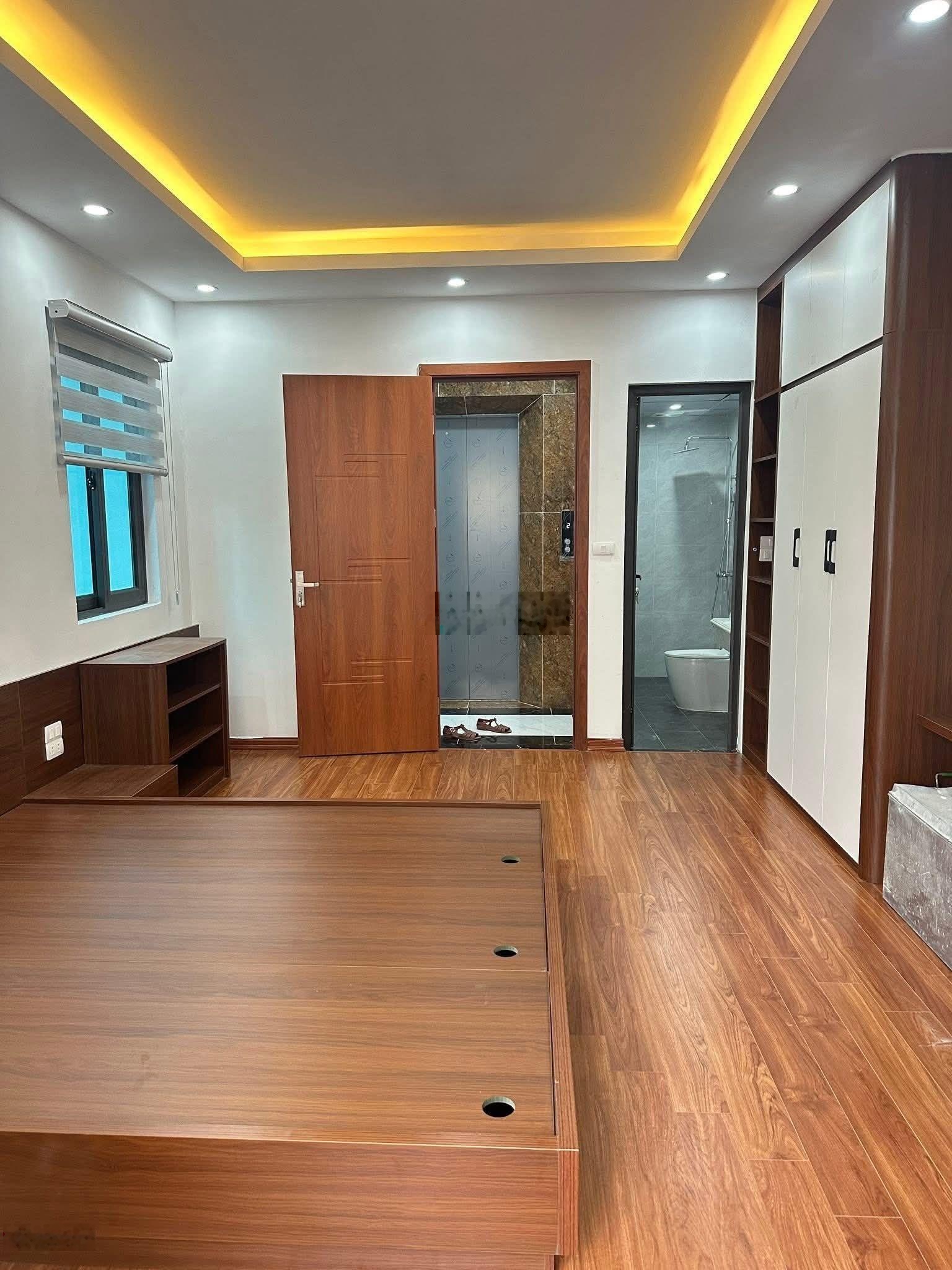 Nhà mặt ngõ thông tây mỗ - 42m - 6 tầng thang máy - gara ôtô - kinh doanh - lô góc - sát chợ, trườg