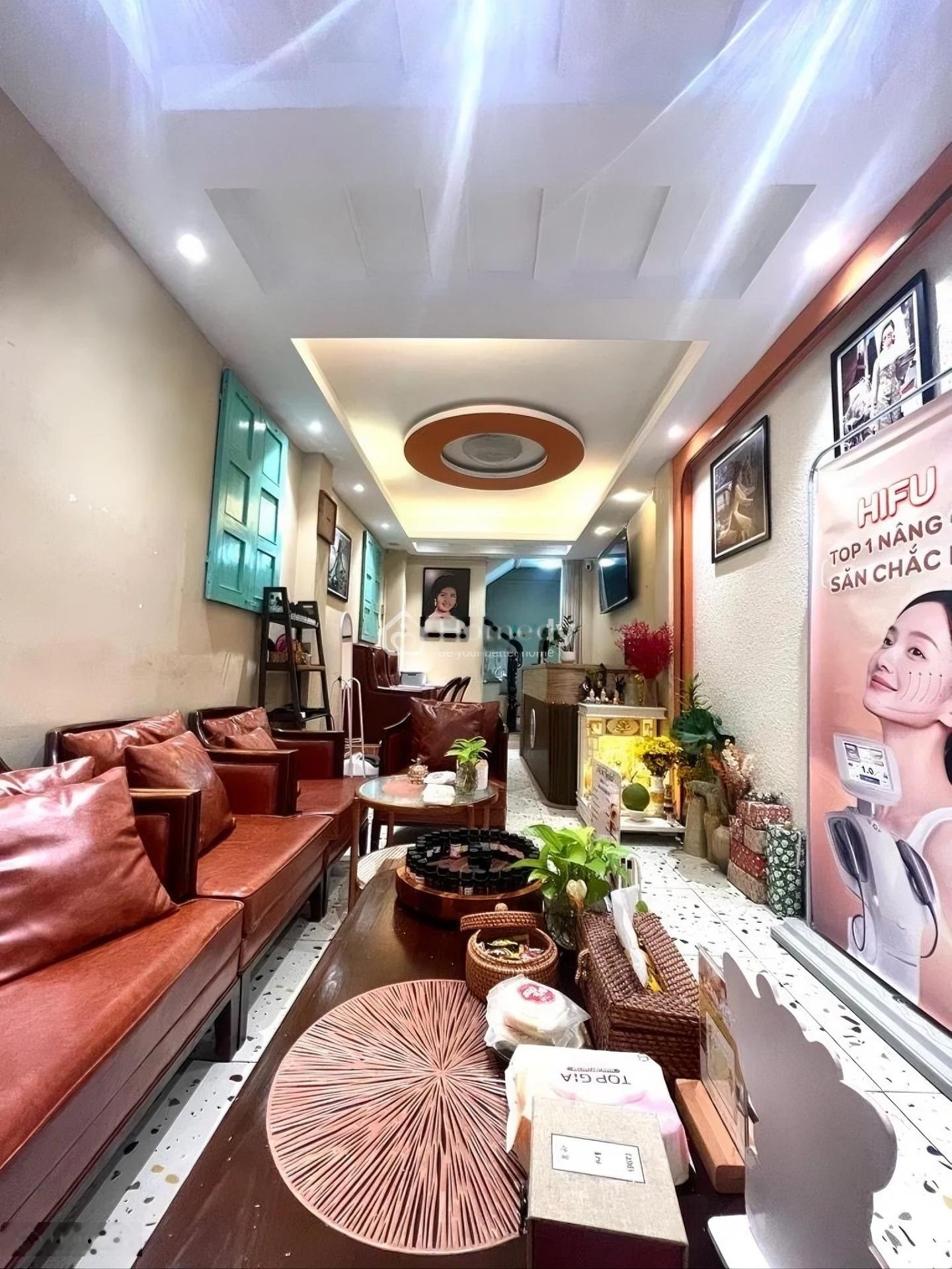 [Phường Bàn Cờ] Bán Mặt Bằng Kinh Doanh Quận 3 – 6 Tầng BTCT – Đang Cho Thuê Spa – Giá 15.5 Tỷ