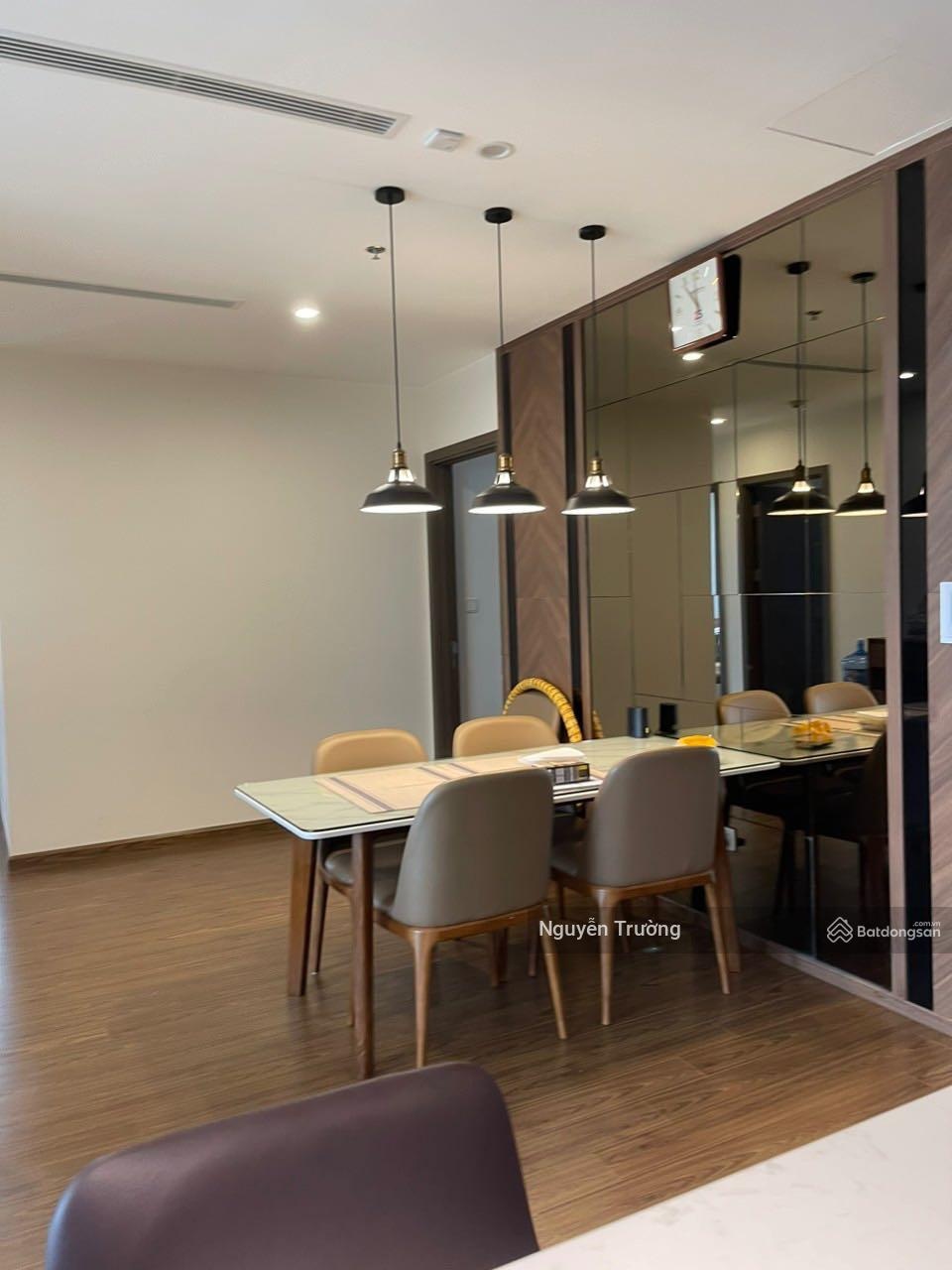 Bán căn hộ 105m2, 3PN 2VS, căn góc, full đồ, nhà có slot ô tô, CC Vinhomes Gardenia. Giá 9.9 tỷ