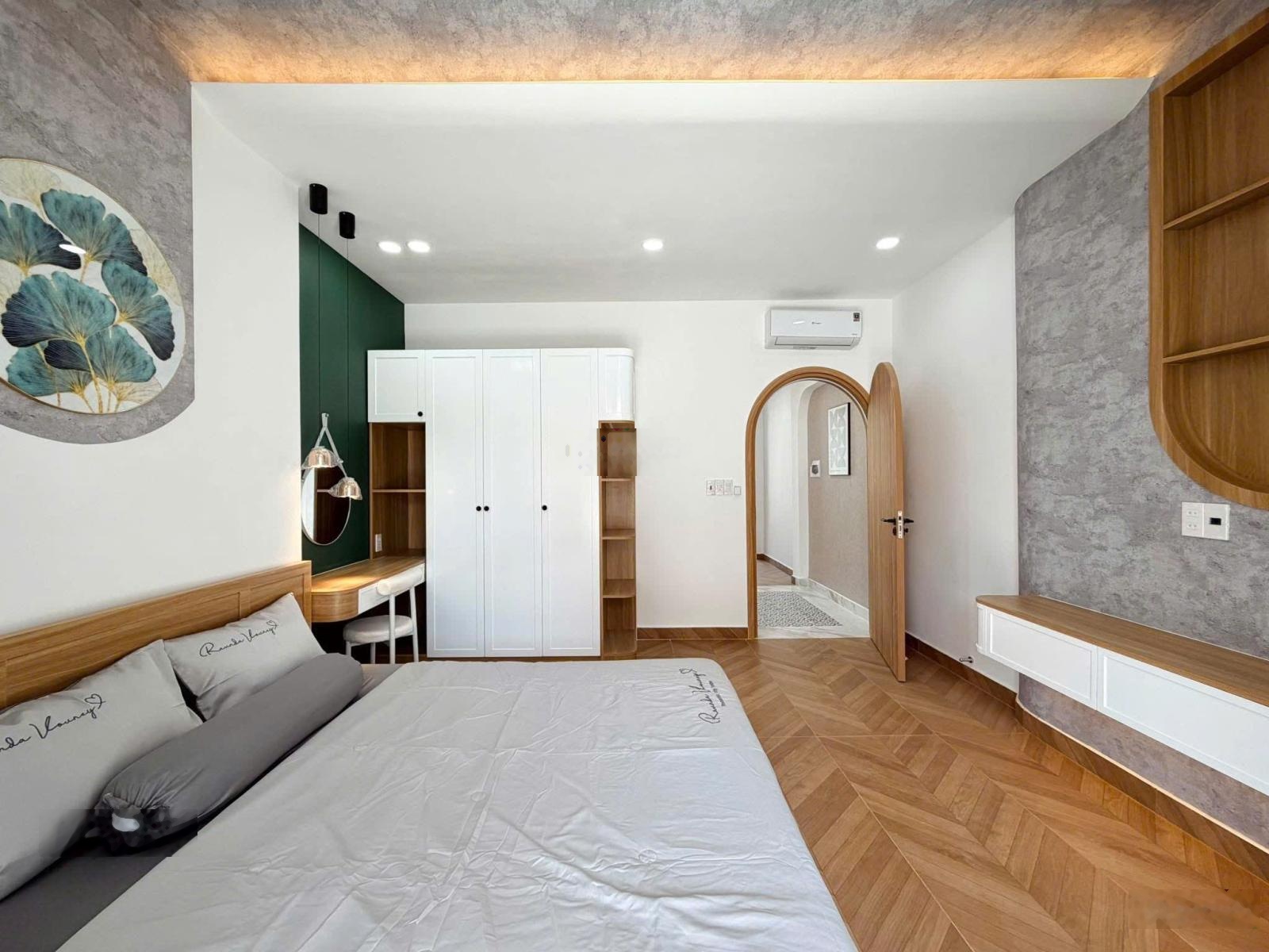 Nhà ngay Trần Quốc Toản,giá 4ty5 DT 59m2 HXH 5m SHR, gần trường học giao thông thuận tiện di chuyển