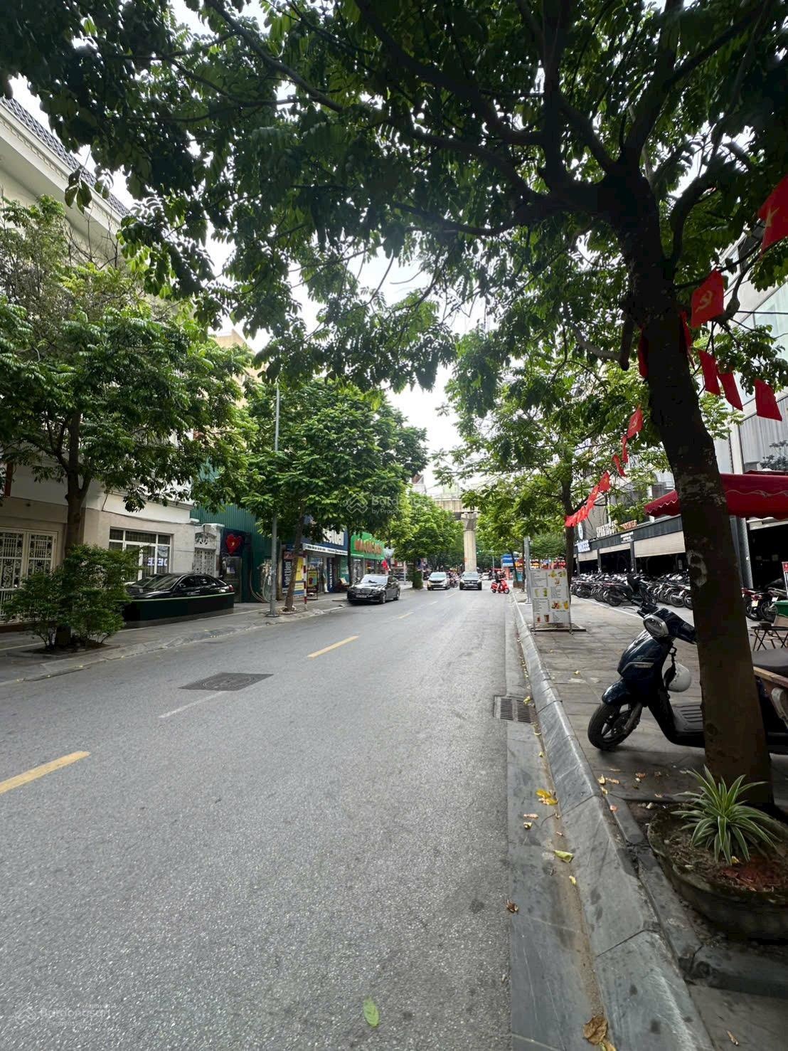 Bán đất phân lô ô tô tránh Hồ Tùng Mậu, Cầu Diễn, Phú Diễn 148m2 MT 9m giá 37 tỷ