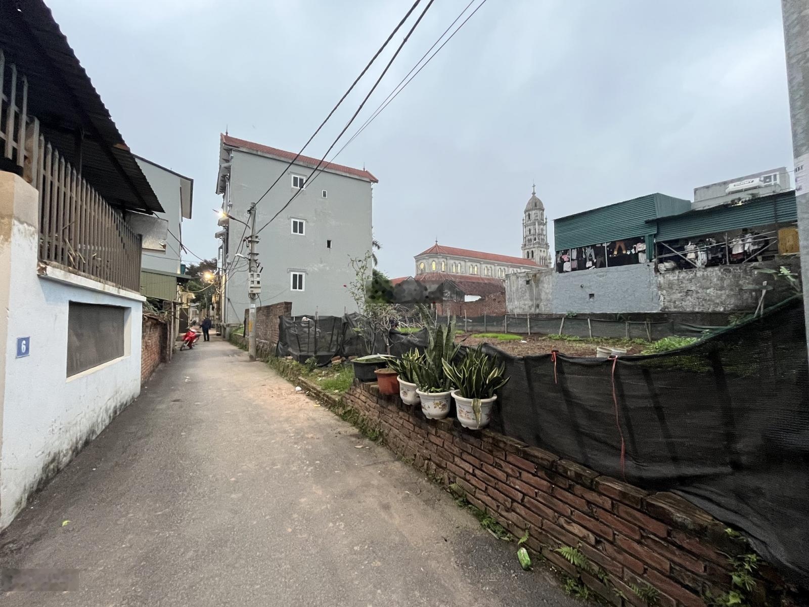 Chính chủ Bán đất Cát Thuế - Vân Côn, Ô tô vào đất, mặt tiền 18m giá đầu tư 4xtr/m2