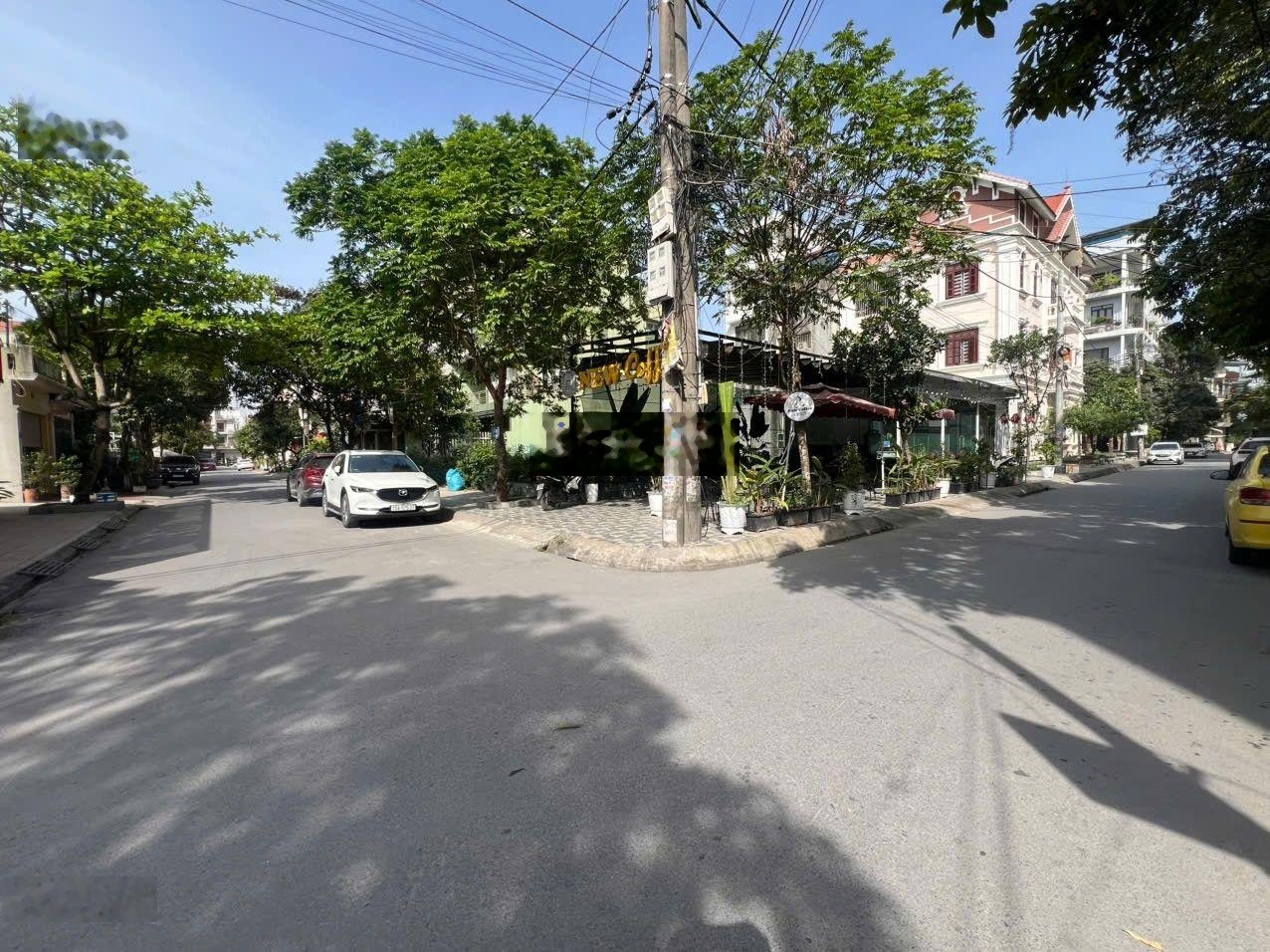 Lô góc 2 mặt đường tuyến 2 Võ Nguyên Giáp gần TTTM Aeon Mall