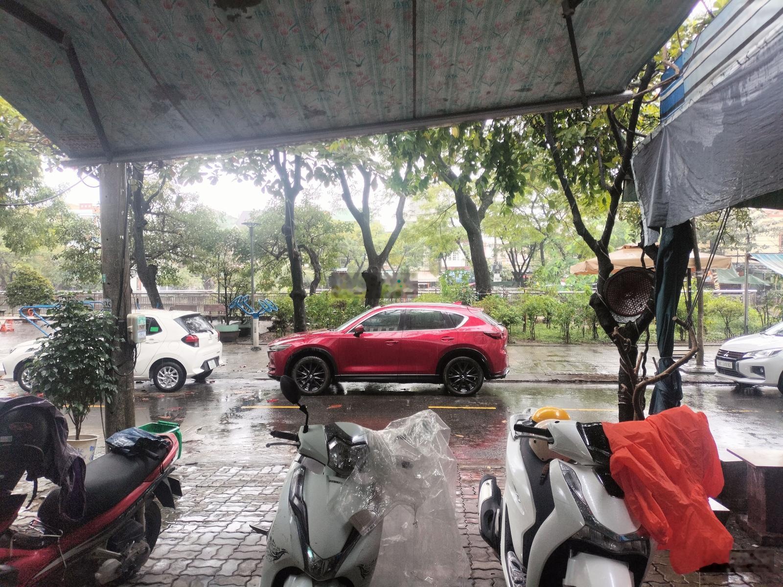 Nhà 3tầng hoàn công đầy đủ chín chủ