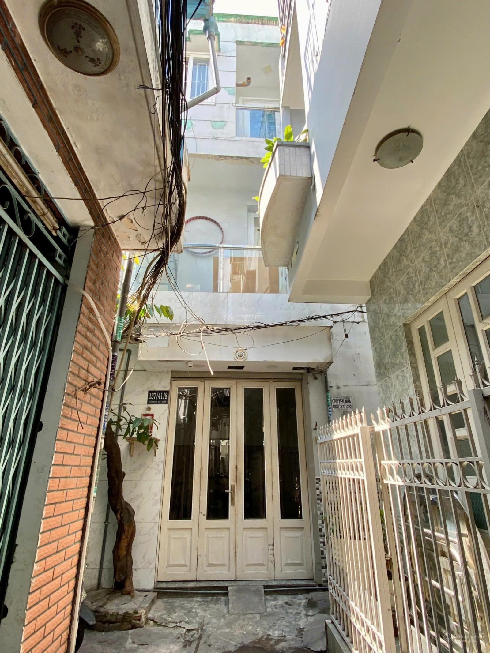 Bán nhà lô góc vị trí vàng quận 1 Trần Đình Xu, P. Nguyễn Cư Trinh, Q. 1 giá 9.5 tỷ TL