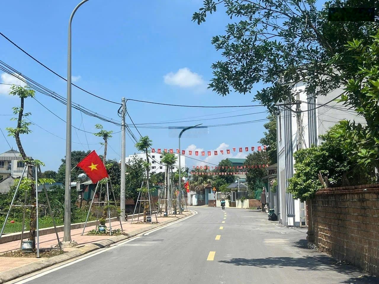 A/C bỏ ra 1 tỷ sở hữu ngay 100m2 cực tiềm năng full thổ, Phú Cát, Hoà Lạc, Quốc Oai, Hà Nội