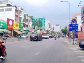 Vị trí cực vip để xây tòa nhà văn phòng, nhà 2 MT Nguyễn Xí, 4,5x25m - GPXD hầm 7 tầng - 19.9 tỷ