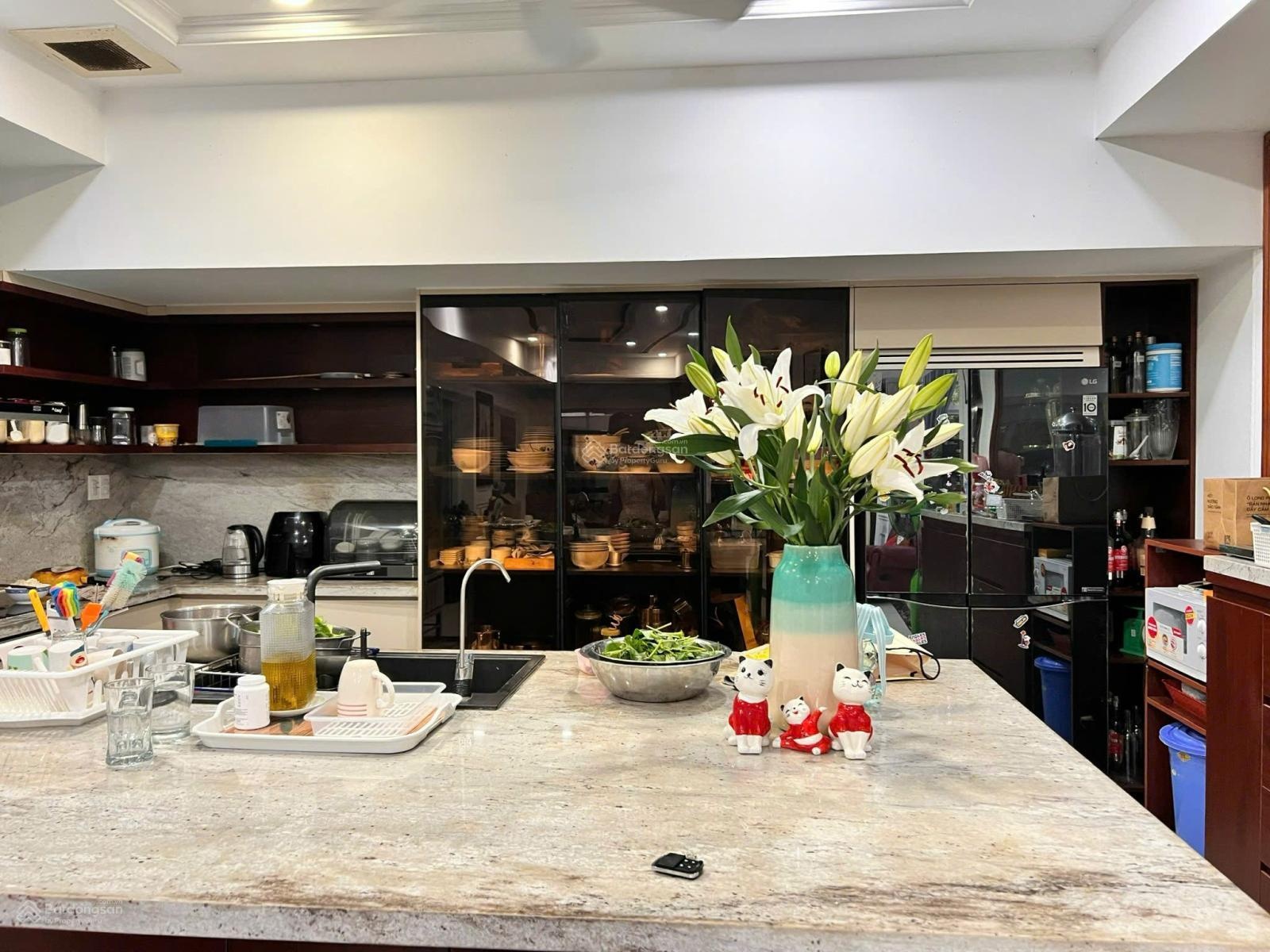 [Lô góc Phường 7 Q.Tân Bình - TP. HCM để lại full nội thất]