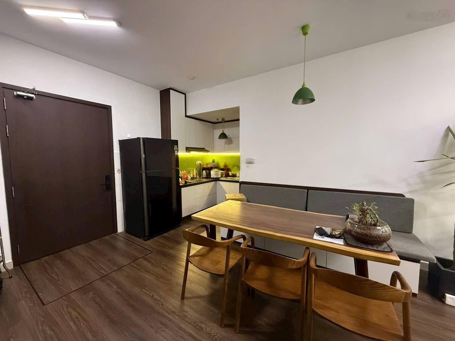 View nội khu 2PN - 2WC 70m2 Ruby nhà mới, có sẵn nội thất đẹp sang