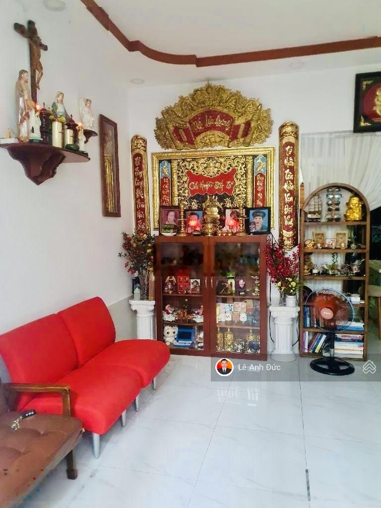 Nhà đẹp 2 tầng - khu phân lô, xe hơi vào tận cửa - vị trí vip Bình Trưng Đông Q2 - kế Lê Văn Thịnh