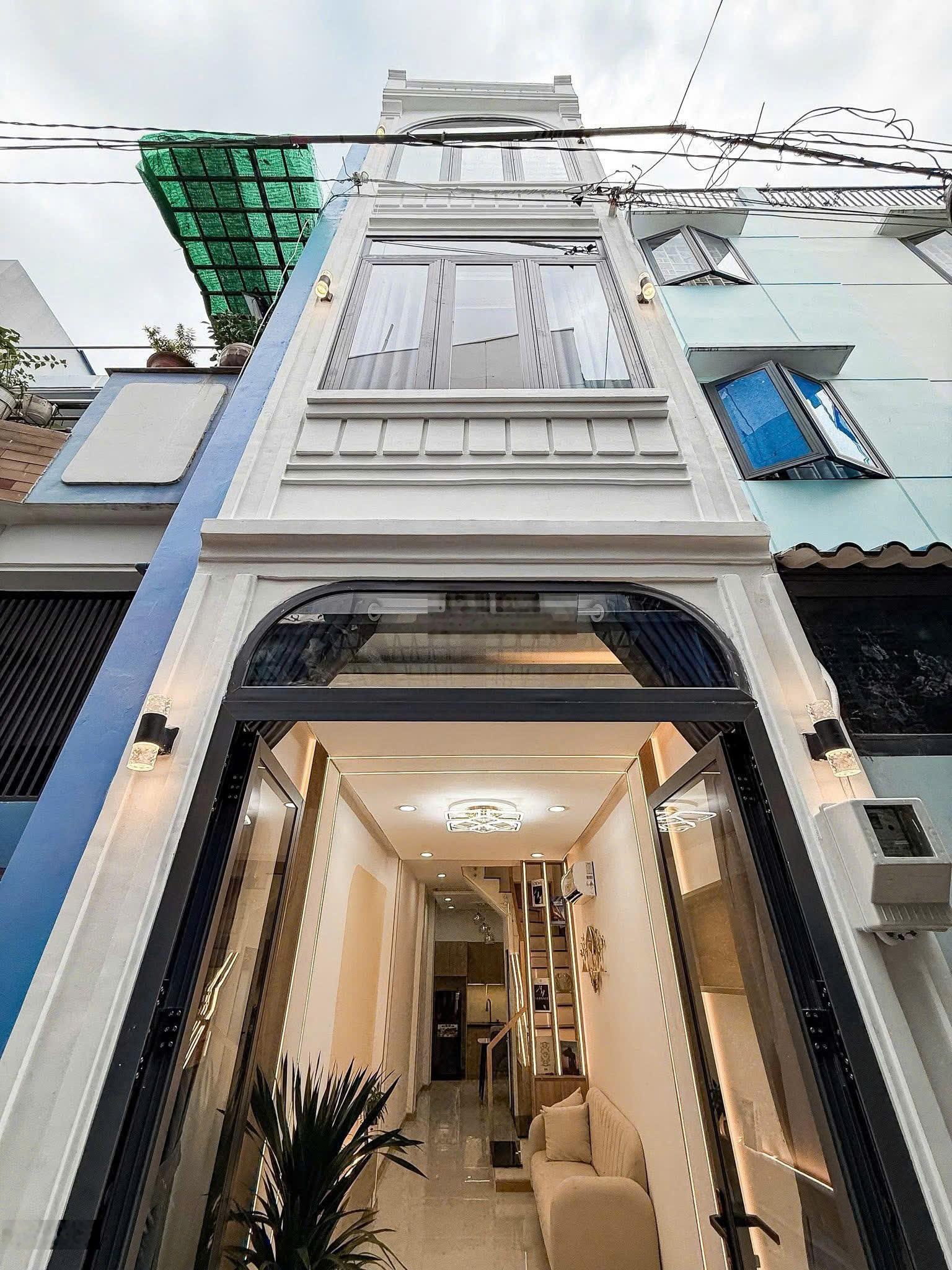 Đầu tư giữ tiền nhà Bùi Thị Xuân, Tân Bình