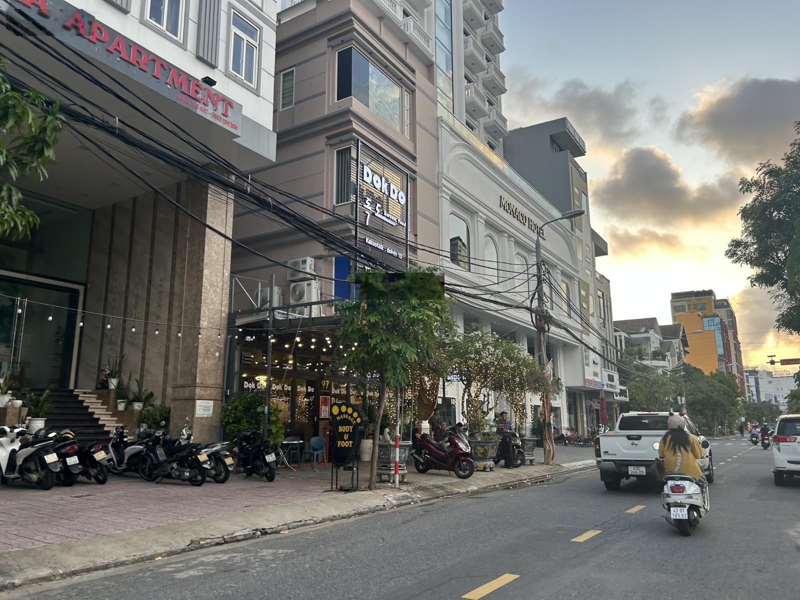 Hàng hiếm. Bán đất lô góc đường Dương Đình Nghệ, Diện tích 115m2, ngang hơn 6m. Giá chỉ 24,5 tỷ