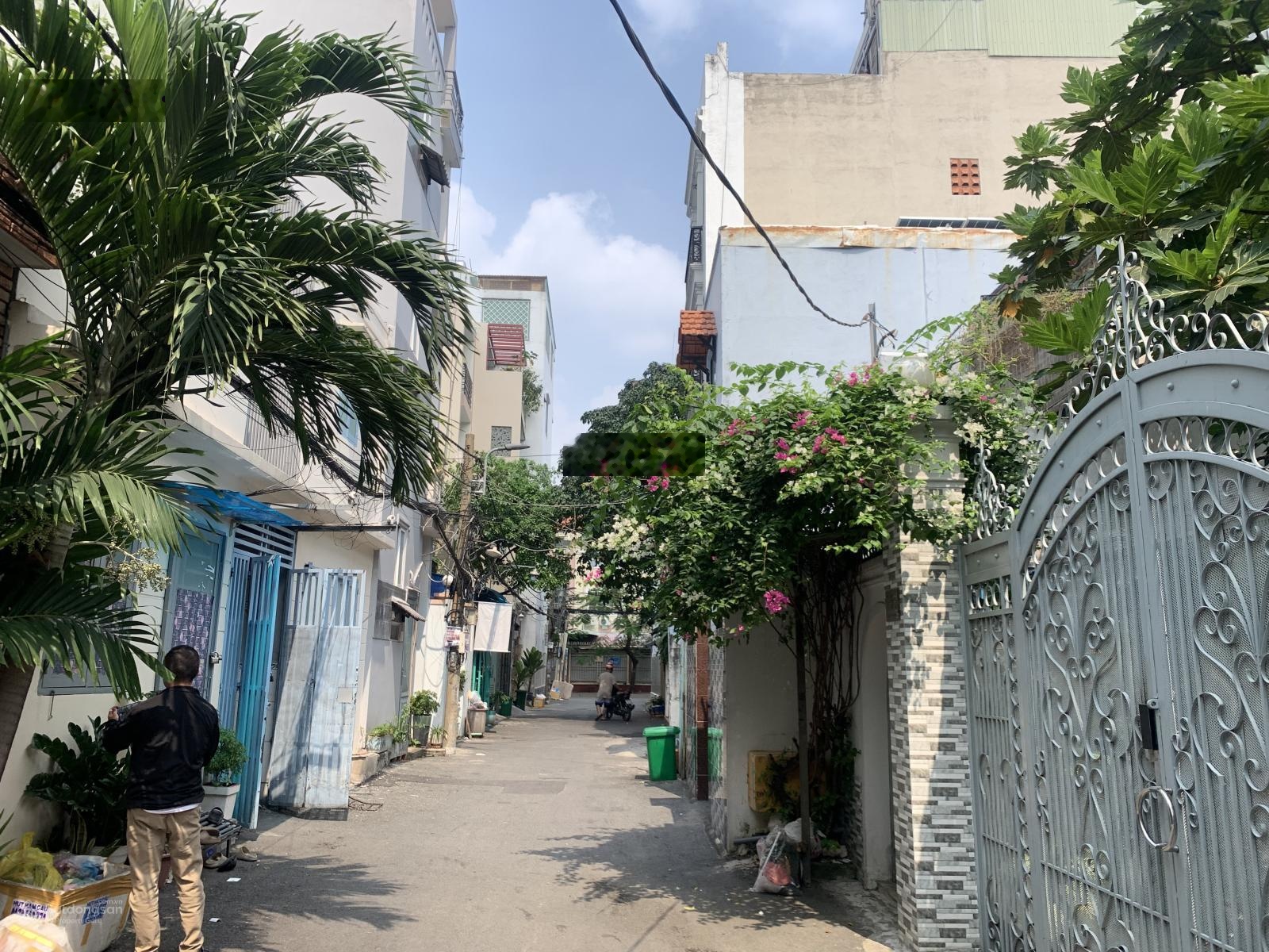 Biệt thự đẹp Hoàng Trọng Mậu Quận 7, DT 223m2, 3 lầu, bề ngang 12.5m, SHR, ở & office, chỉ 30 tỷ