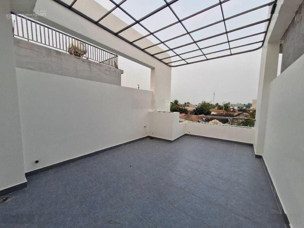 Nhà rộng 3 tầng - cạnh chợ long trường hxh 20m ra mặt tiền 64m chỉ 4,59 tỷ