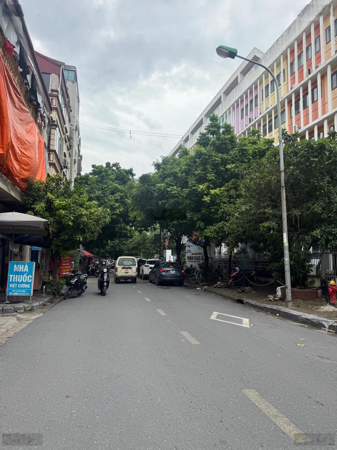 Bán gấp nhà lô góc Lê Lợi, DT 46m2 xây mới 5 tầng TM hơn 12 tỷ, cách 1 nhà ra phố, full nội thất.