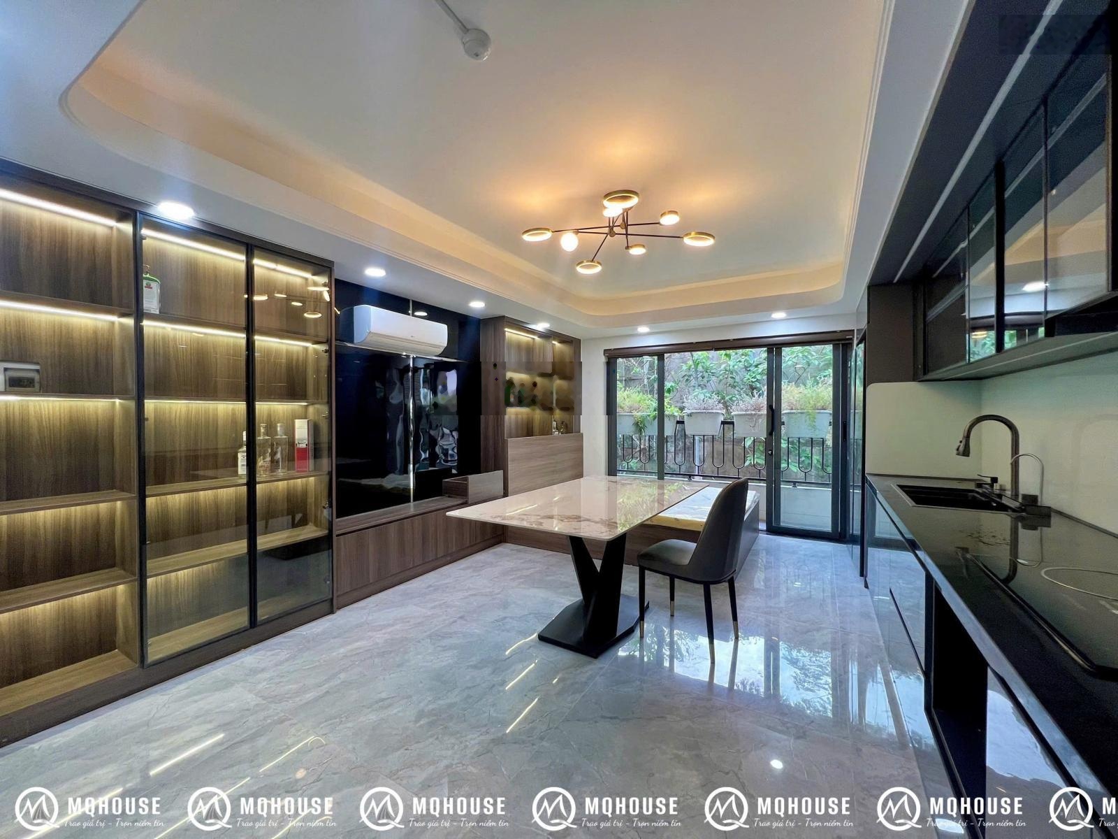 Phòng full NT mới 100%, bancol, thang máy