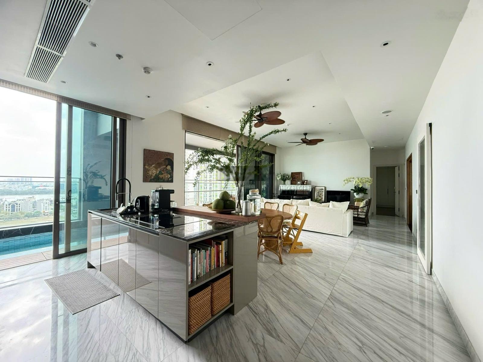 Bán DEFINE 4PN - 325m2 Hồ bơi riêng Thang máy riêng Full nội thất Tầng cao