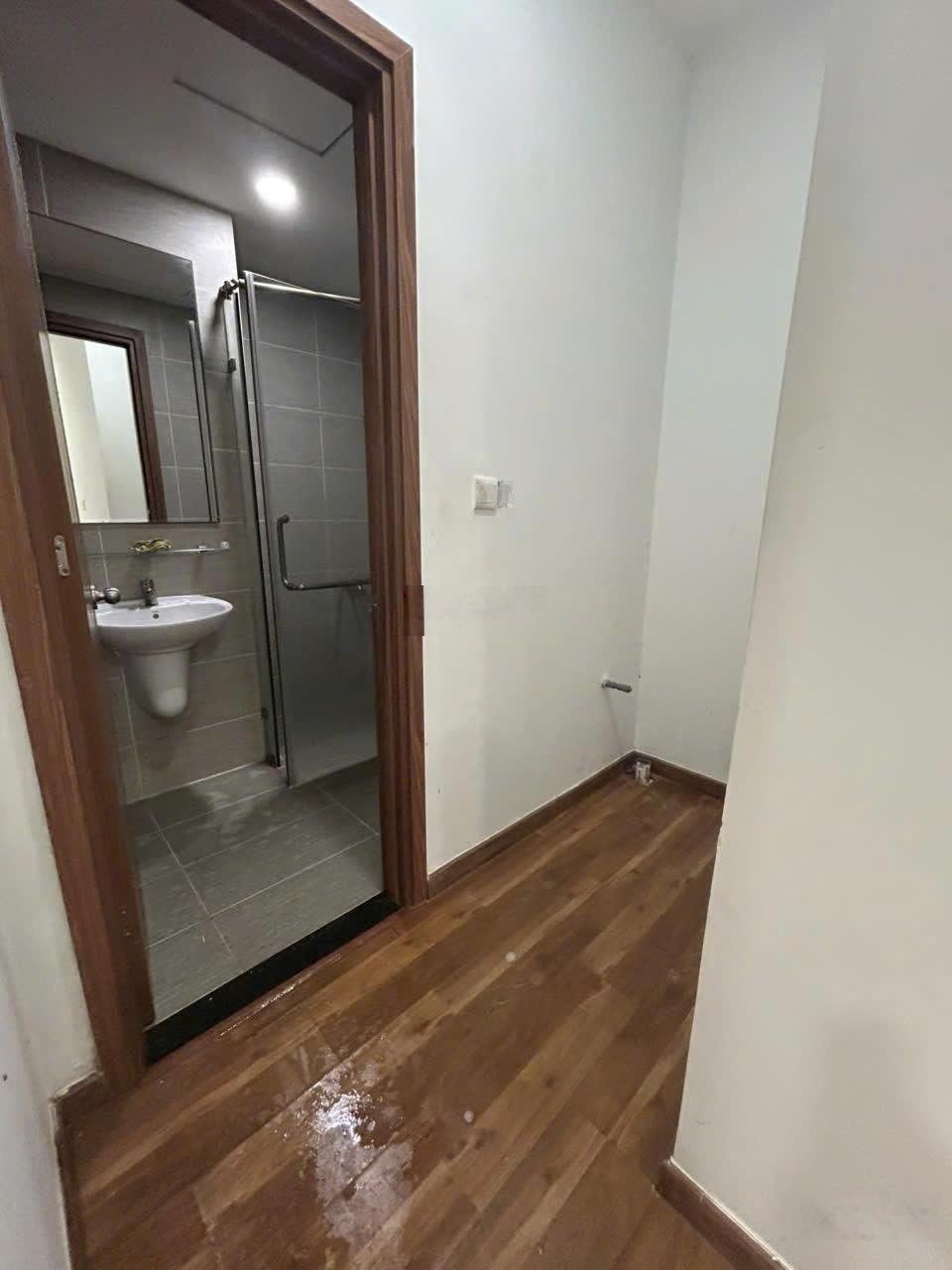 Bán căn hộ Office Pegasuite 1- Tạ Quang Bửu P6 Q8. DT 39m2, nhà sạch đẹp, view thoáng mát