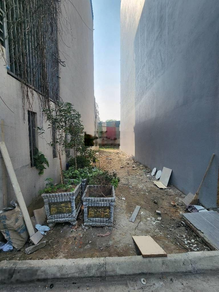 Bán đất hiếm p Ngọc Thụy 74m vị trí vàng xây 7t oto thông KD giá cực đẹp lh O398386285