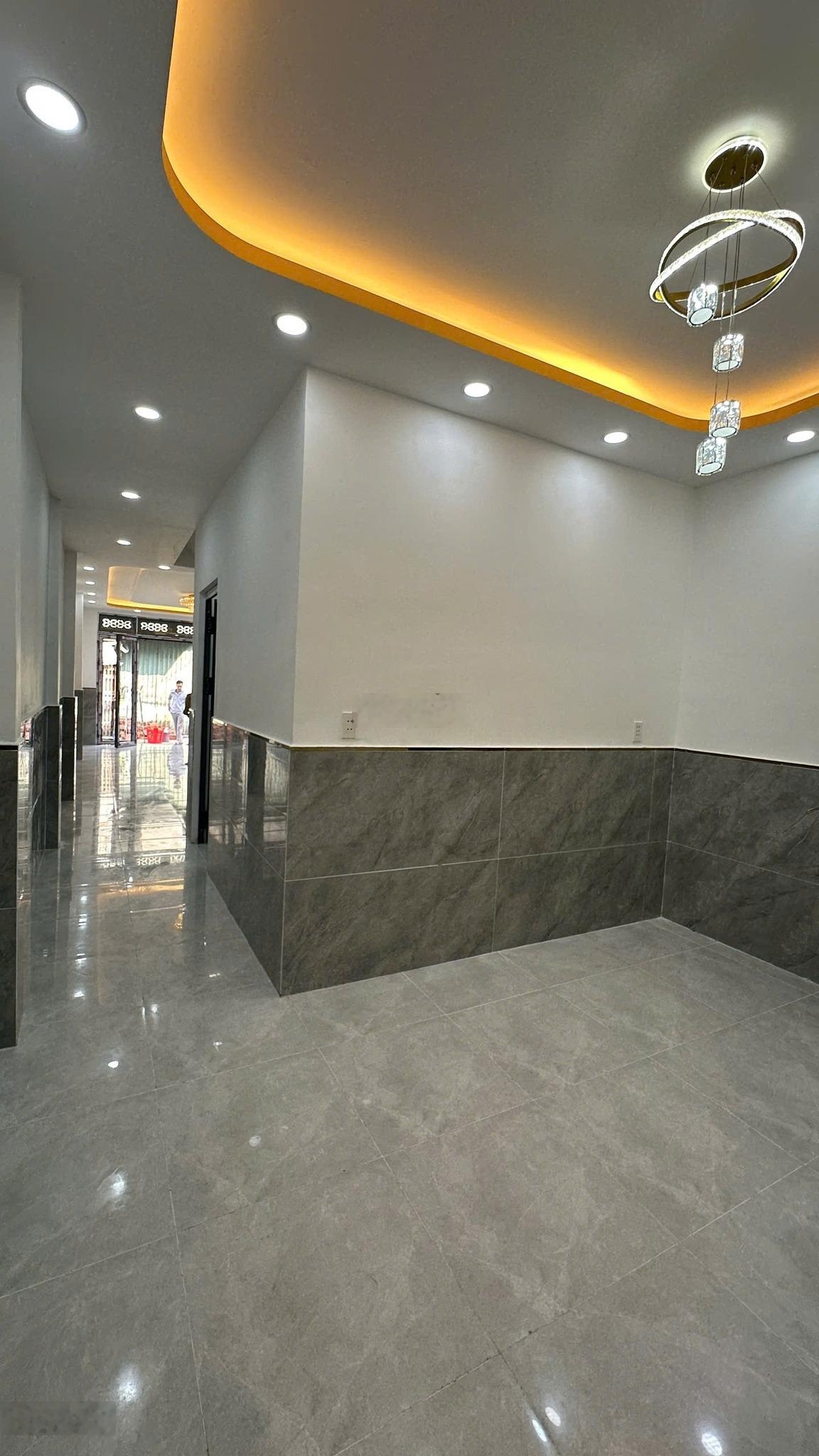 Nhà đẹp hẻm thông 6m Nguyễn Văn Săng sát khu Bàu Cát | 4x20m | 2 tầng | giá 6.2 tỷ LH 0936999494