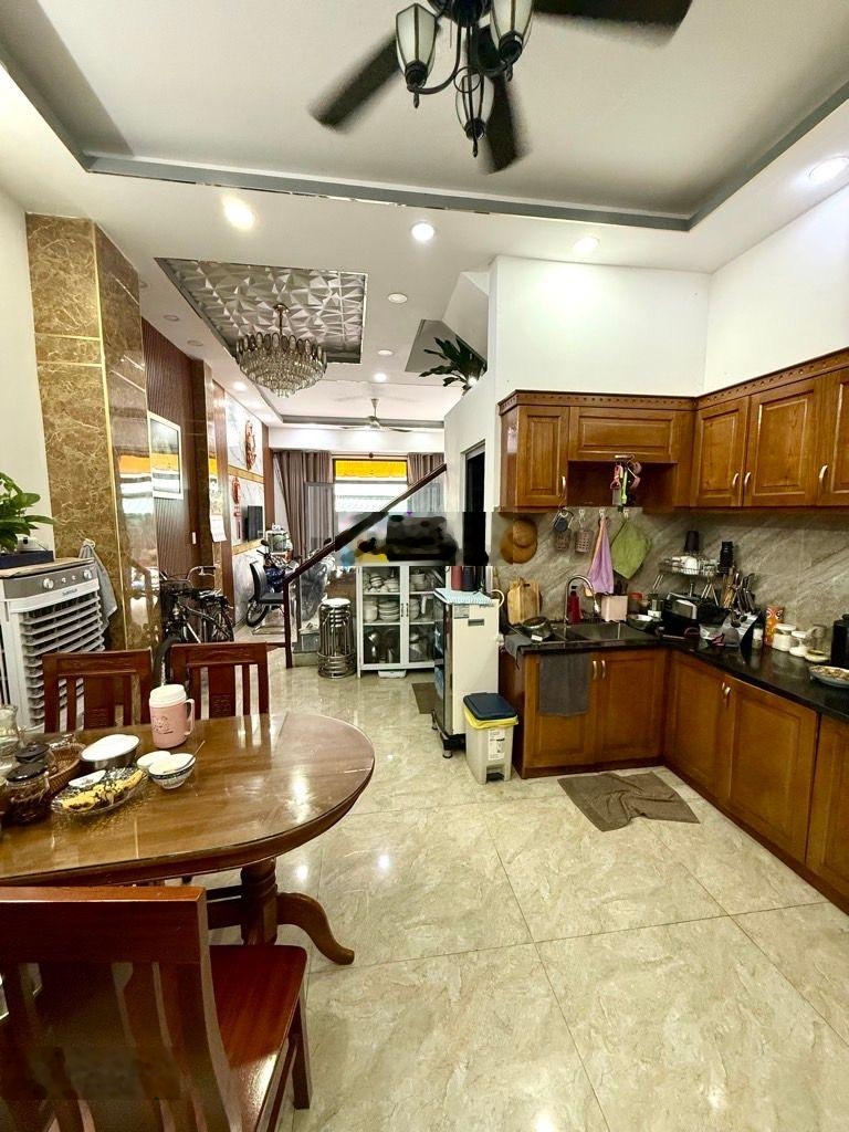 Bán nhà mới vào ở ngay hẻm xe hơi, trần xuân soạn, quận 7. 4m x 10m. 2 tầng btct. nhỉnh 4 tỷ