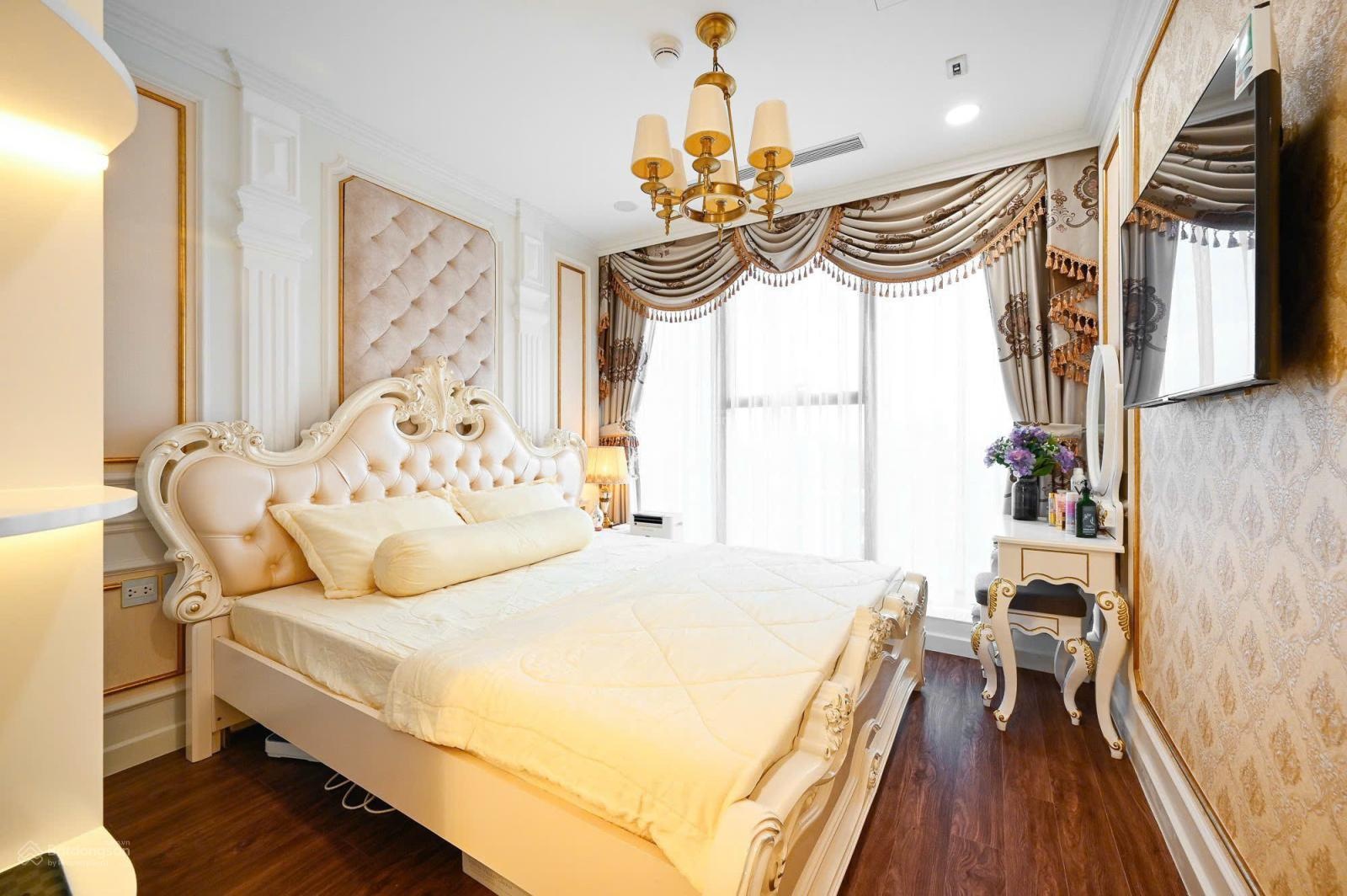 Bán căn hộ 2PN Sunshine Sky City Quận 7, 70m2, tầng trung, view Phú Mỹ Hưng, giá 4.35 tỷ